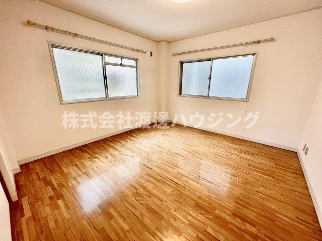 オスカー第1ビルの寝室