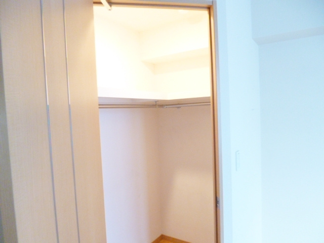 ルピナス王子駅前の収納|クローゼットも大容量の広さです♪