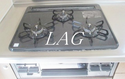 【設備】 | パインホームズ | 3口コンロです。