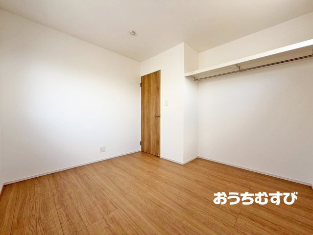 春日井市高森台第9（全2棟）の洋室