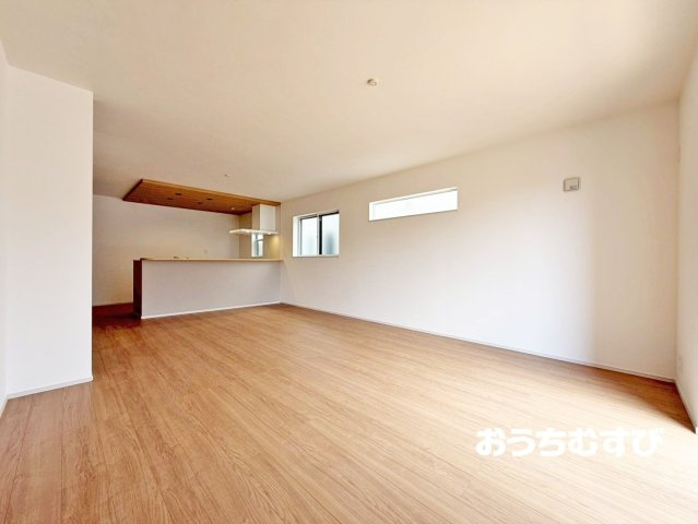 春日井市高森台第9（全2棟）の居間・リビング