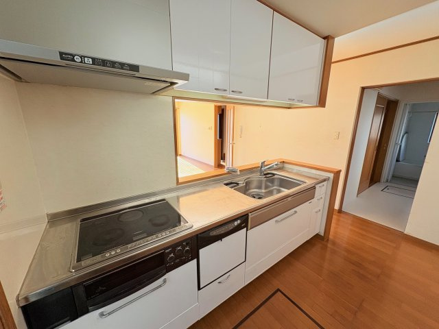 三田市つつじが丘北3丁目戸建のキッチン