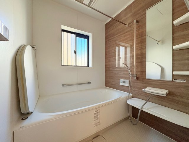 三田市つつじが丘北3丁目戸建の浴室