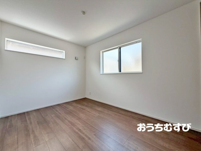春日井市高森台第9（全2棟）の洋室
