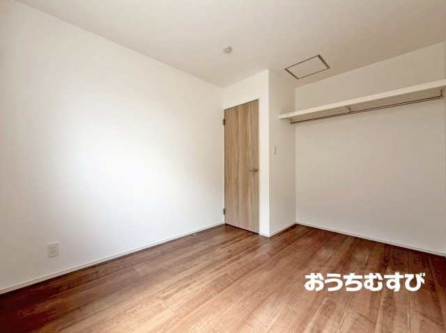 春日井市高森台第9（全2棟）の洋室
