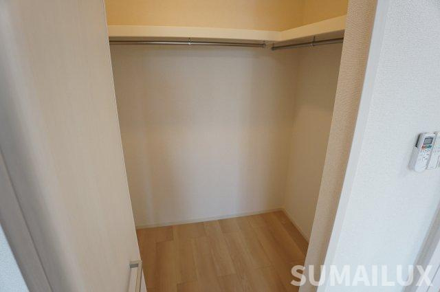 合志市須屋のアパートの収納