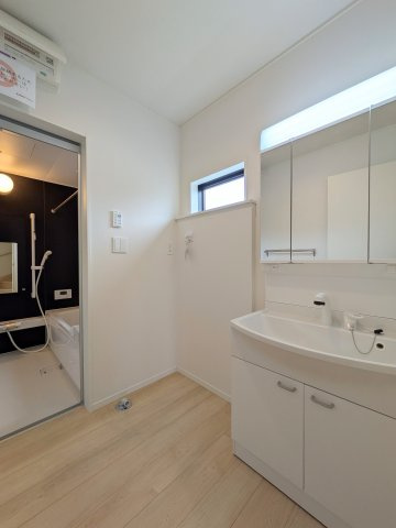 明石市大久保町谷八木新築戸建３号棟の洗面所