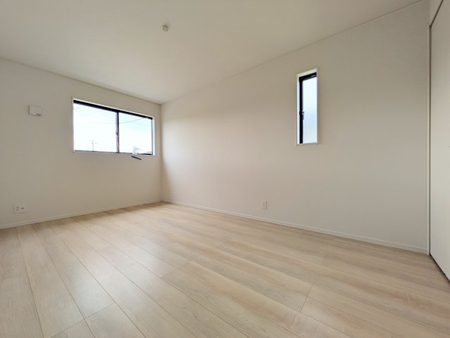 明石市大久保町谷八木新築戸建３号棟の洋室