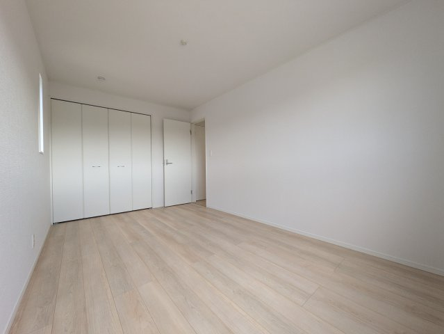 明石市大久保町谷八木新築戸建３号棟の洋室