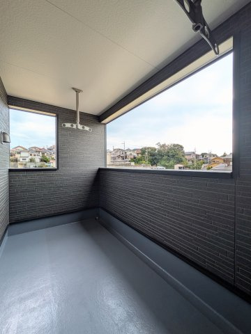 明石市大久保町谷八木新築戸建３号棟のバルコニー