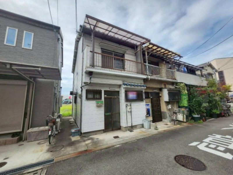 堺市西区浜寺船尾町東3丁テラスハウスの外観