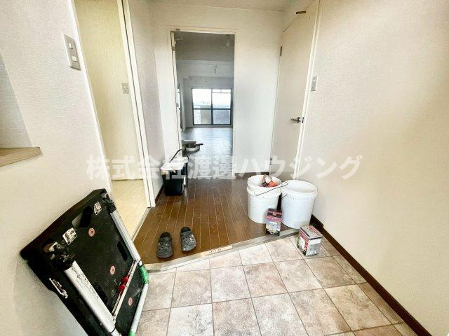 ふじハイツの玄関