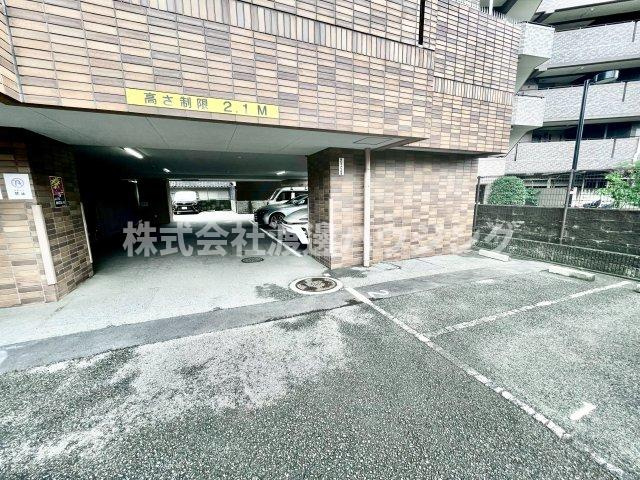 ふじハイツの駐車場
