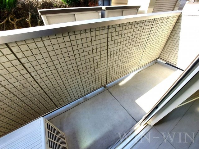 ティー.アイビー Aのバルコニー