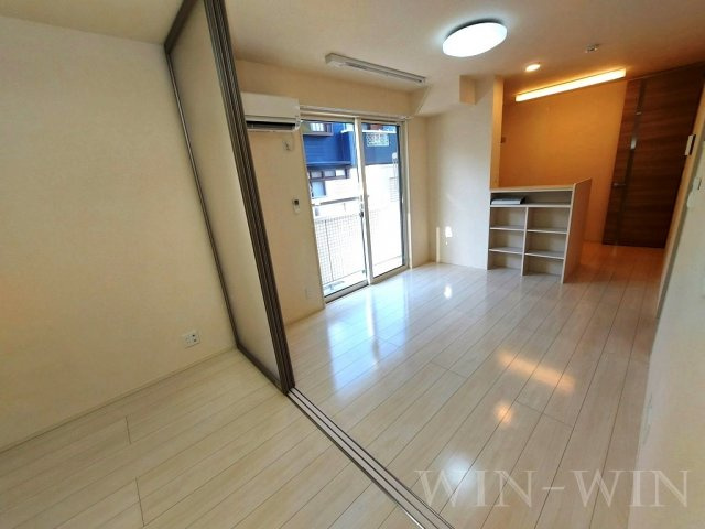 ティー.アイビー Aの居間・リビング