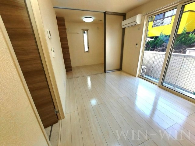 ティー.アイビー Aの居間・リビング