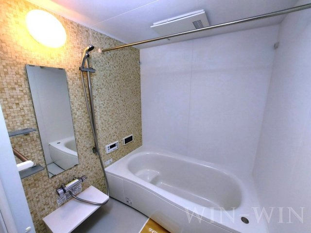 ティー.アイビー Aの浴室