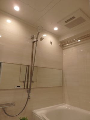 【浴室】 | 朝日シティパリオ高井戸 | 共用部は2024年1月大規模修繕工事実施済み