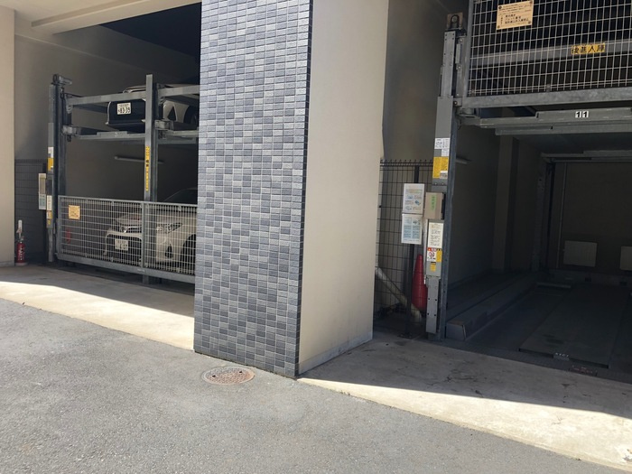 F・D VILLEの駐車場