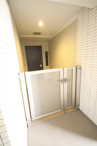 【玄関】