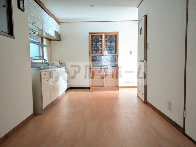 クレセントハイツ西川の居間・リビング|クレセントハイツ西川