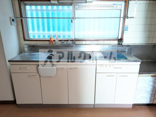 クレセントハイツ西川のキッチン|クレセントハイツ西川