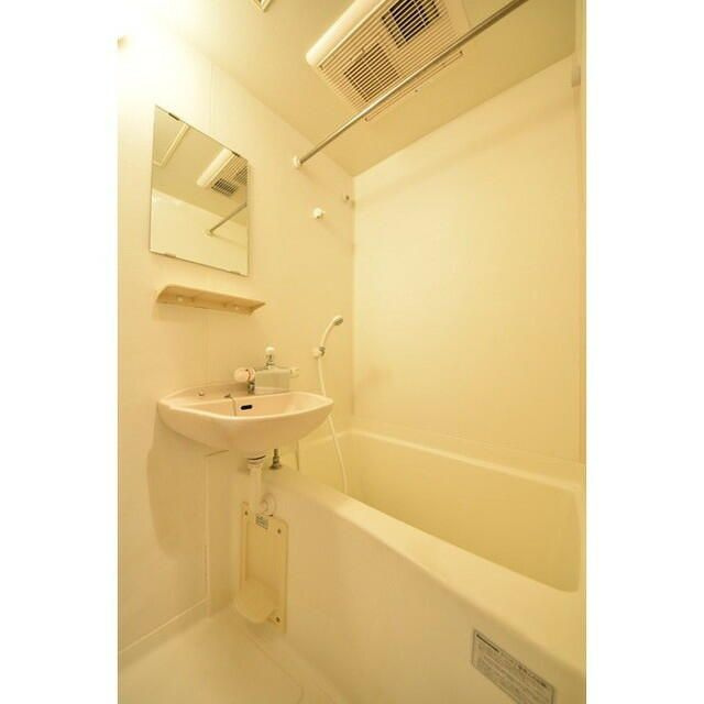 ヴェルト西巣鴨の浴室