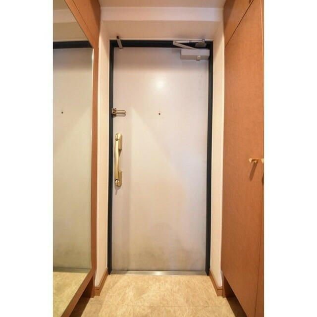 ヴェルト西巣鴨の玄関