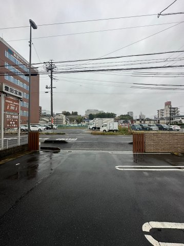 リブリ・プルミエール豊田 の駐車場
