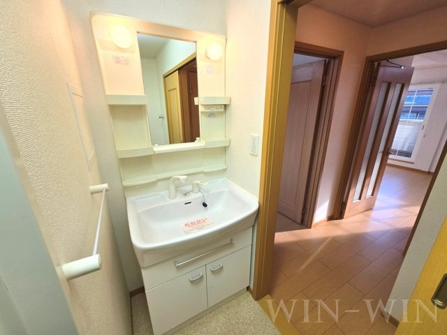 カサ・デル・ソル Cの独立洗面台