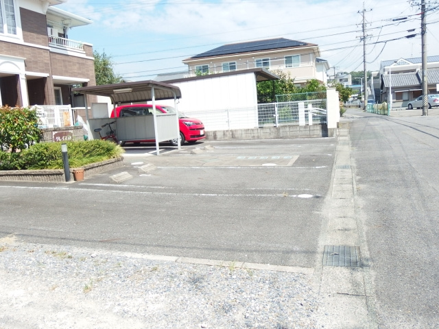 グレイス１８の駐車場
