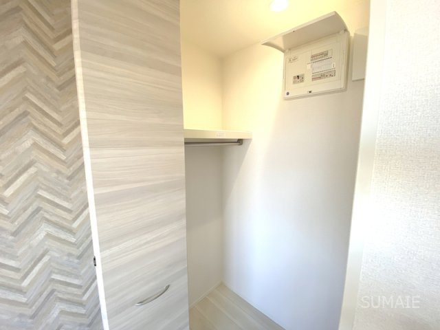 Bleu　Lapinの収納|洋室クローゼット左側☆