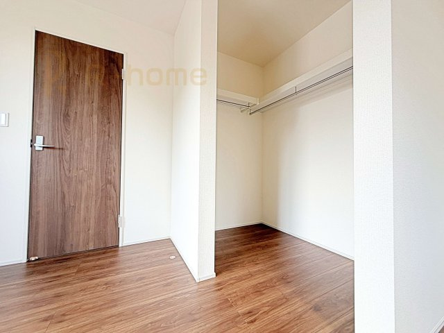 第2土浦市並木　新築戸建て　1号棟の収納|人気のウォークインクローゼット！アウター類はもちろん、季節ものや寝具も収納できます！