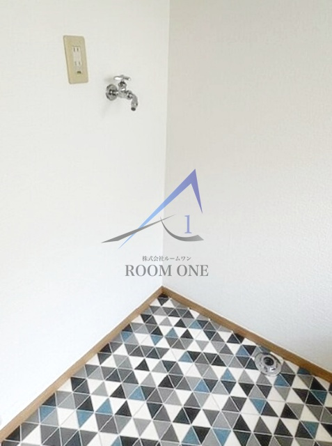 かえで荘の設備|洗濯機置き場です。