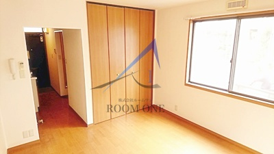 ドゥポンスの寝室|寝室です。