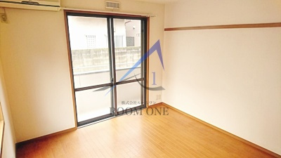 ドゥポンスの居間・リビング|洋室のお部屋です。