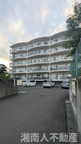 湘南辻堂アンコールマンションの駐車場|カースペースがあります