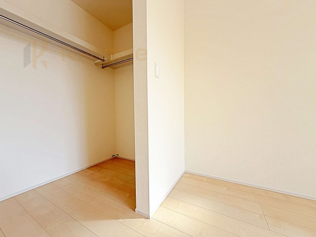 第2土浦市並木　新築戸建て　2号棟の収納|人気のウォークインクローゼット！アウター類はもちろん、季節ものや寝具も収納できます！