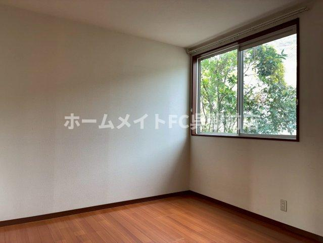 ヴィラ岩原の洋室