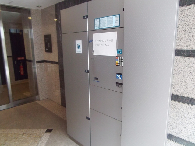 北区田端新町３丁目の賃貸マンションのエントランス|宅配box完備です☆