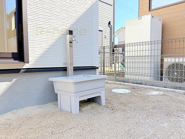第2土浦市並木　新築戸建て　3号棟の設備|嬉しい立水栓付き！洗車や水やりもラクラクです♪