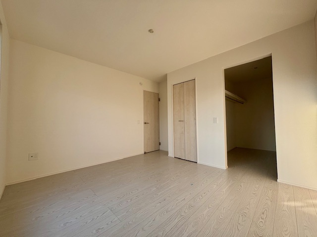 久留米市上津町4-1の洋室