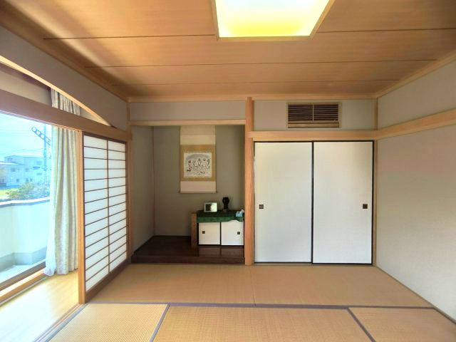 海まで7分！90坪超えの敷地　車複数台駐車可能の和室|和室