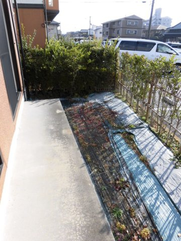 セジュール大善寺 B棟のバルコニー|外からの目が気にならないバルコニーで洗濯物が干せます