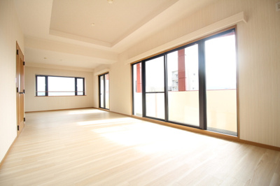 【居間・リビング】 | リージェント大橋 | 901 LDK