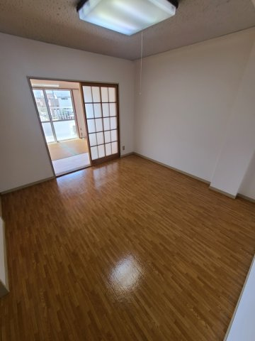 コーポオークラの居間・リビング|DK・9.2帖