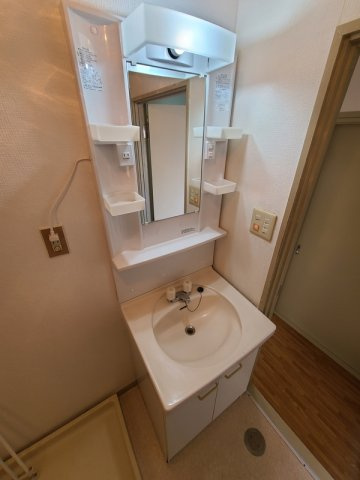 コーポオークラの洗面所