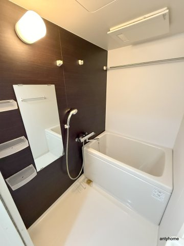 アドバンス難波西アクア　仲介手数料無料の浴室