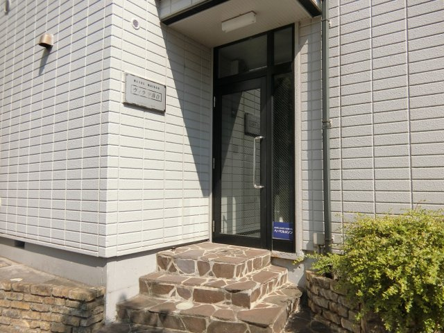ヴィラ中落合のエントランス