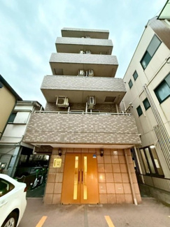 【外観】 | 住む人を映し出す洗練された佇まいは、いつまでも輝き続けながらいつしか街の風景に溶け込んでいきます。